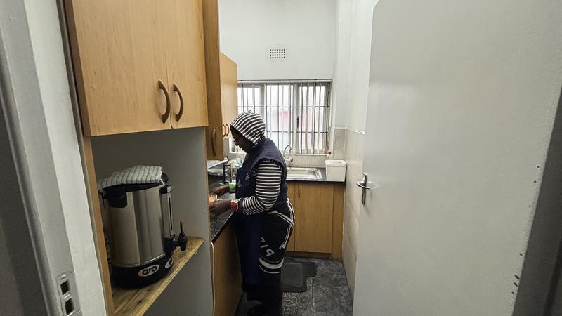 To Let commercial Property for Rent in Paarden Eiland Western Cape